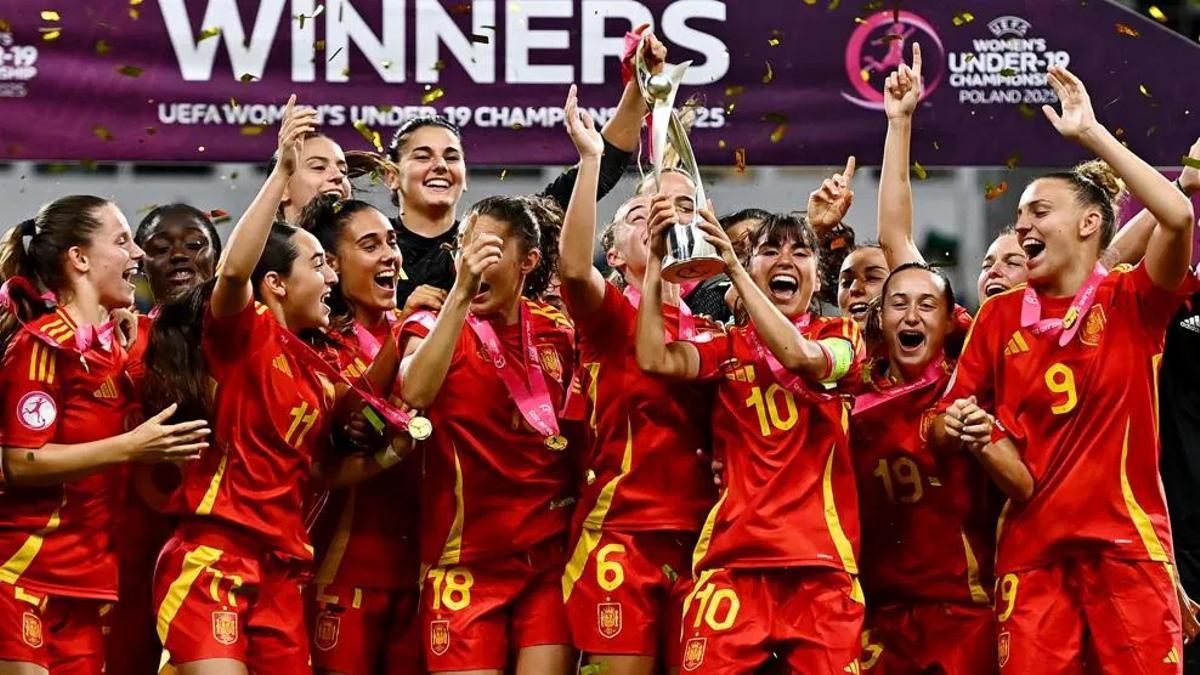 The Women's U19 National Team the European with a win to France (0-4)