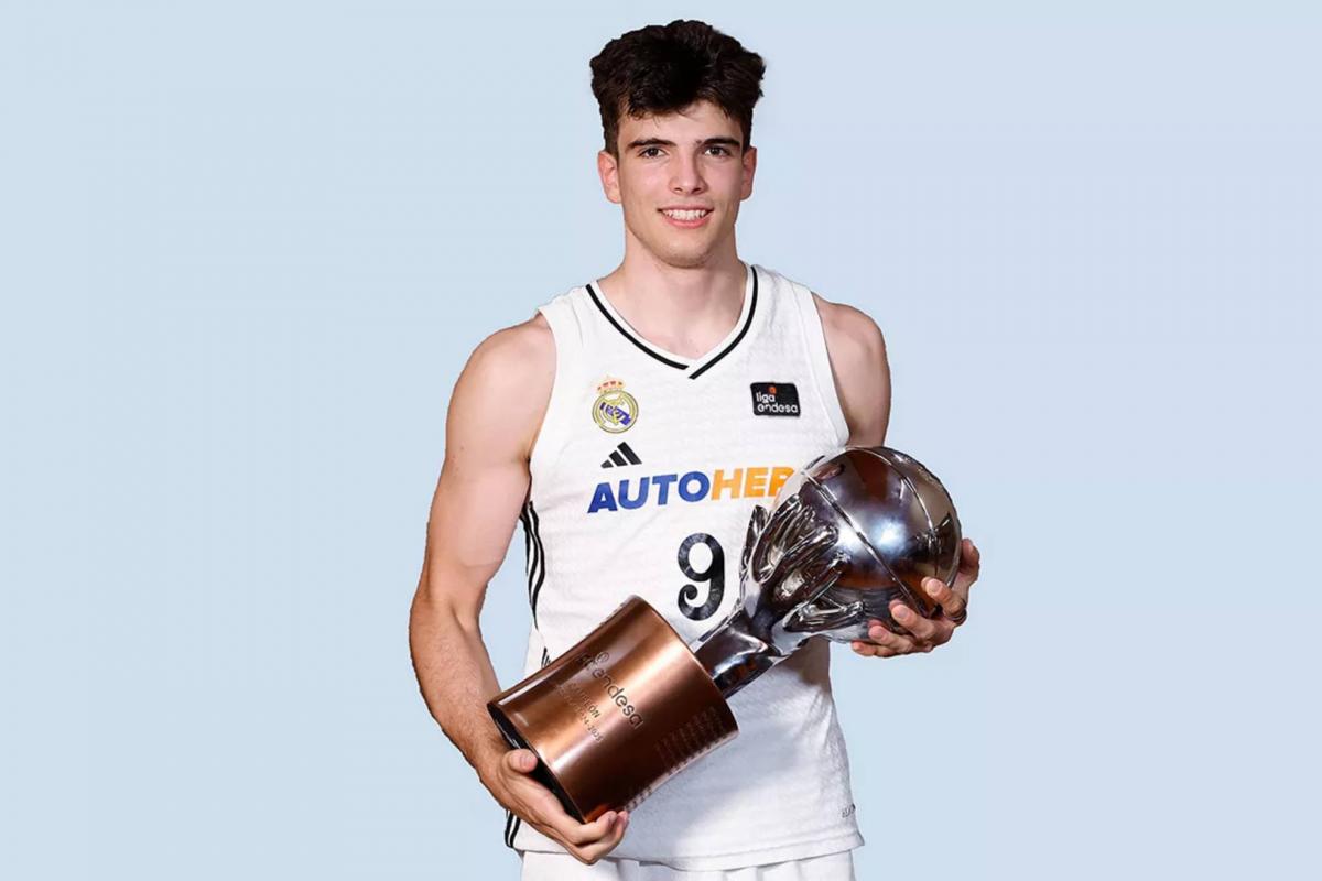 Hugo González goes to the Celtics