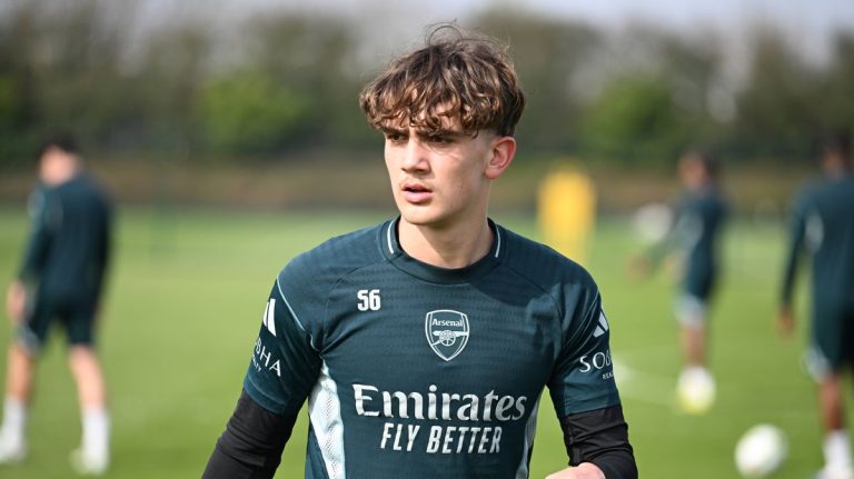 0_Max-Dowman-in-an-Arsenal-Training-Session.jpg